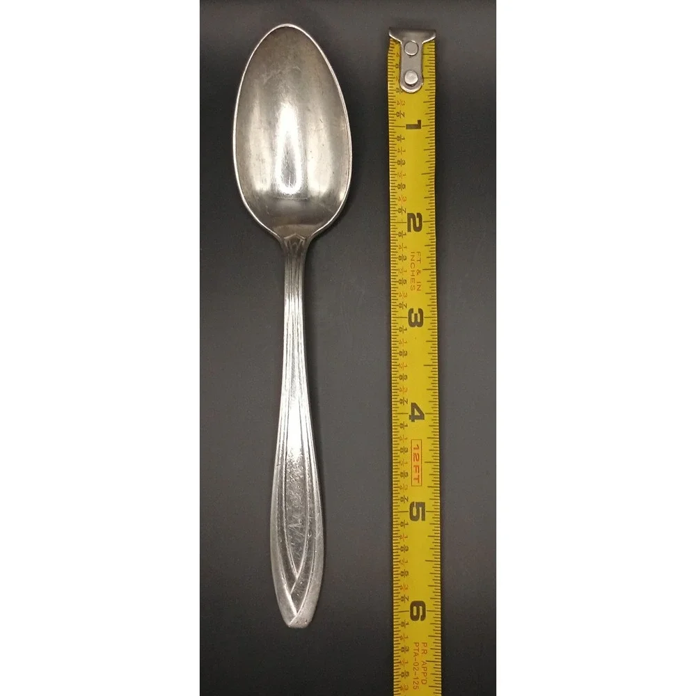Silhouette (Silverplate, 1930) by International Silver - 1 piece